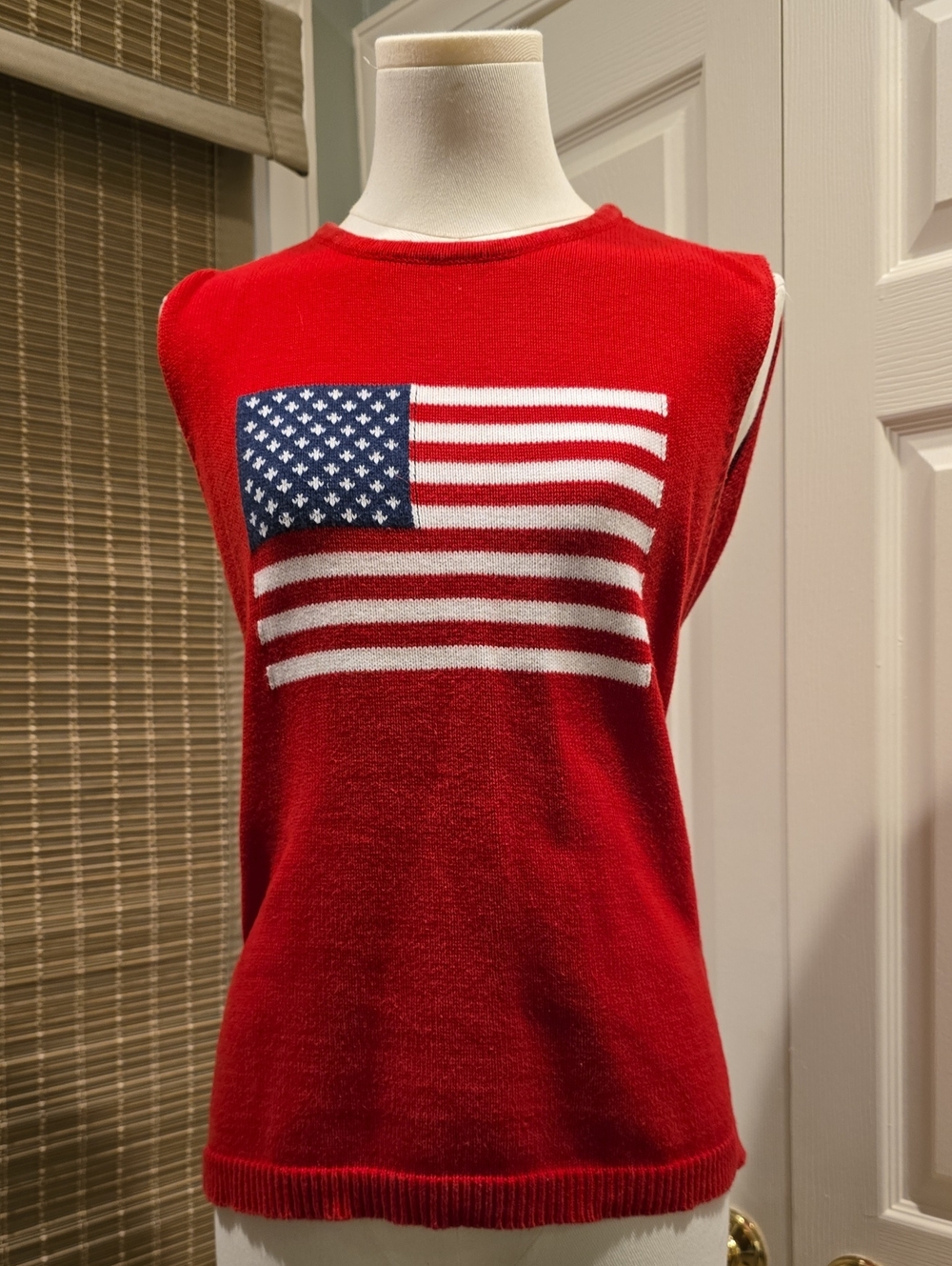 Sleeveless Red Flag Intarsia Knit Tank Top